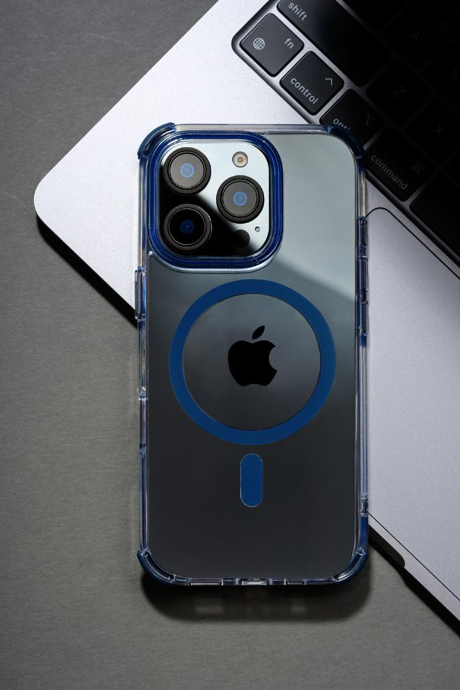 MagSafe Blue Bumper Transparent Case for iPhone 16 pro max