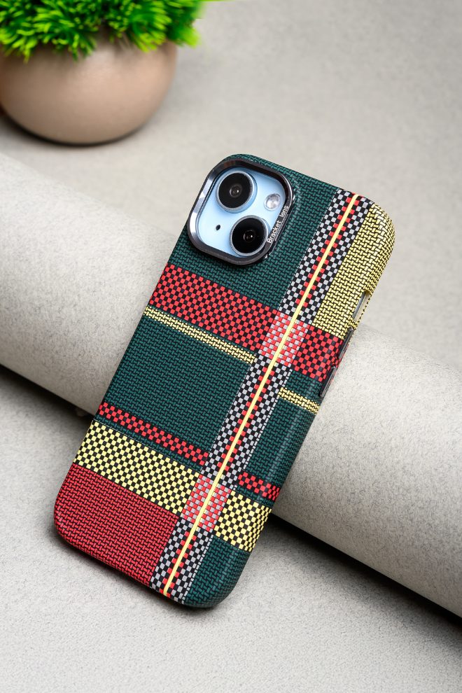 Magsafe Carbon Fiber Case for iPhone 15 – Race Track Blue Red (2)