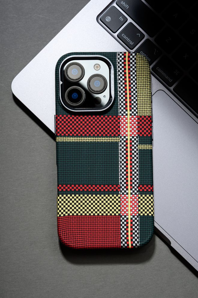 magsafe carbon fiber green red