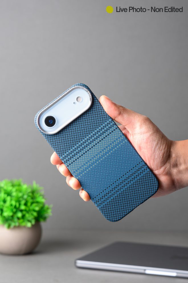 Corrugated Wave Pattern Glossy Case for iPhone 17 Air White Pattern (2)