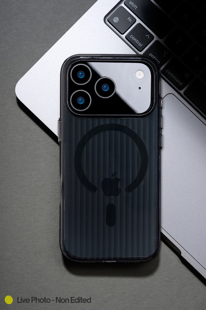 Corrugated Wave Pattern Glossy Case for iPhone 17 Pro 17 Pro Max