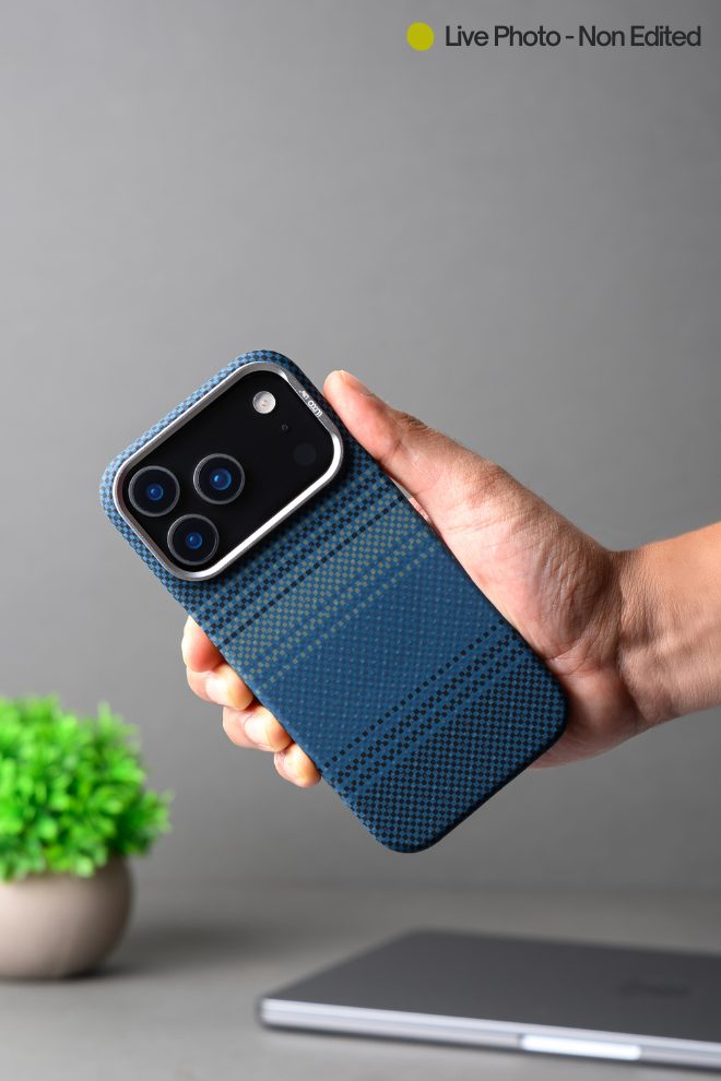 MagSafe Carbon Fiber Case for iPhone 17 Pro 17 Pro Max Blue Pattern (2)