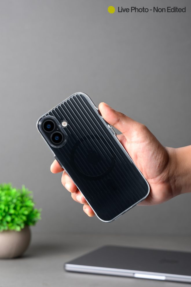 Corrugated Wave Pattern Glossy Case for iPhone 17 – Black Pattern (2)