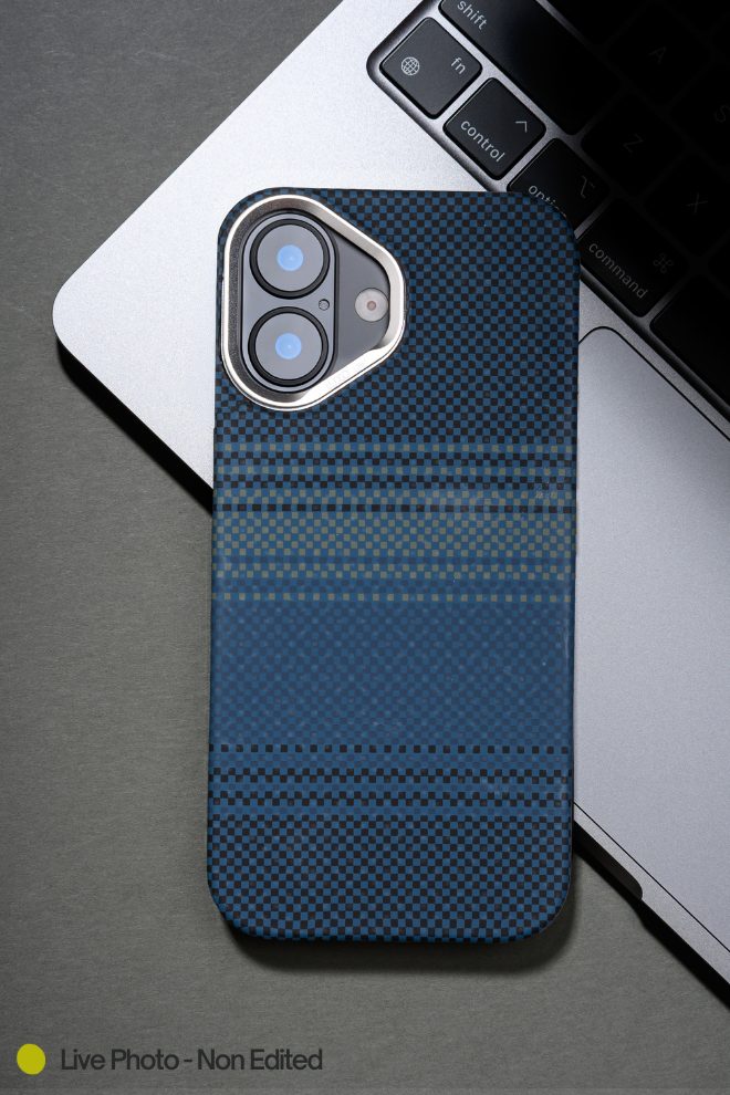 MagSafe Carbon Fiber Case for iPhone 17 Blue Pattern